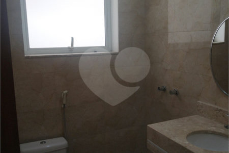 Casa à venda com 4 quartos, sendo 3 suítes, no condomínio Ibiti Royal Park, Sorocaba - SP