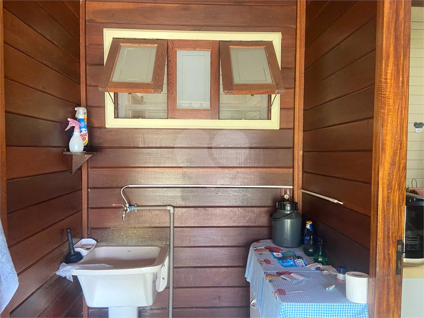 Casa à venda com 3 quartos, sendo 1 suíte,  no Centro, Araçoiaba da Serra, SP
