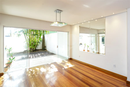 Casa à venda com 3 suítes no condomínio Villaggio Belvedere, São Paulo - SP