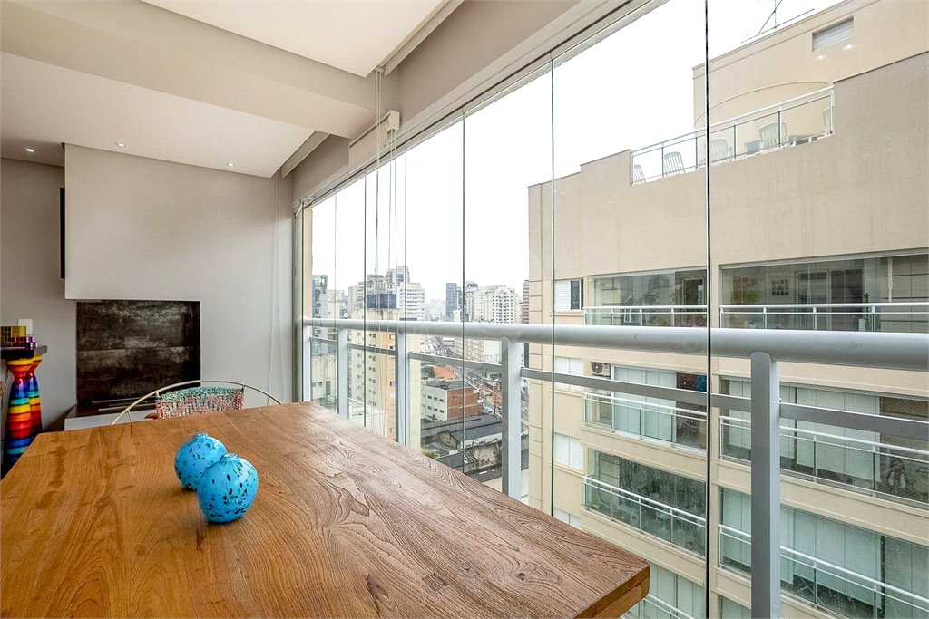 Apartamento à venda ou para alugar com 2 quartos, sendo 1 suíte, em Vila Olímpia, São Paulo, SP