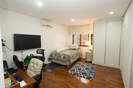 Casa à venda com 3 suítes em Brooklin, São Paulo, SP