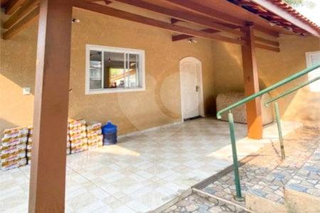 Casa à venda com 2 suítes em Retiro das Fontes, Atibaia, SP