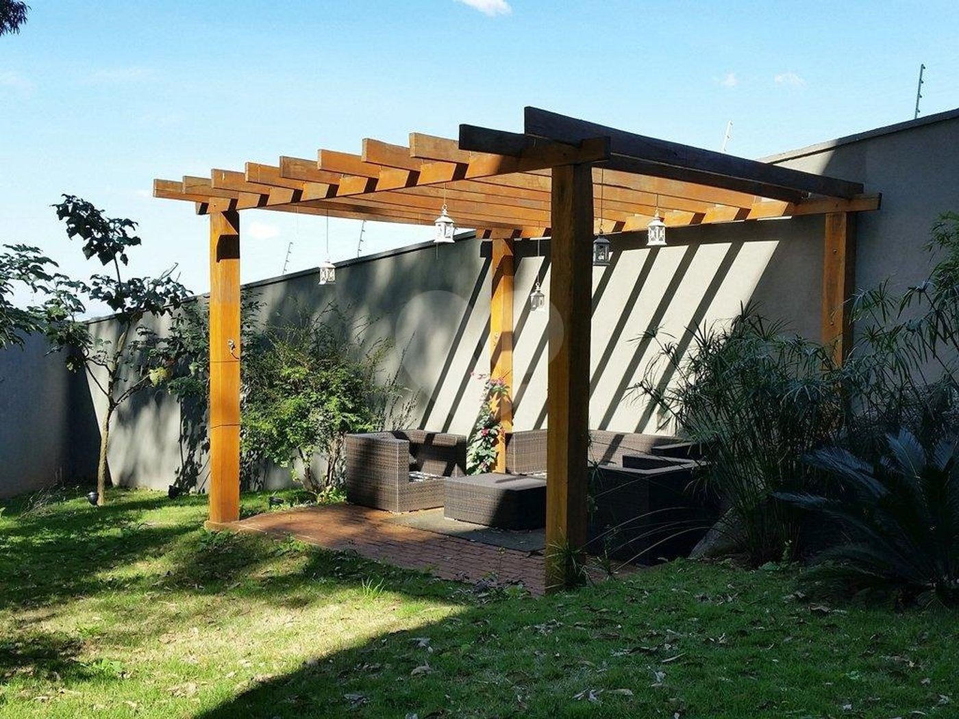 Casa à venda com 6 quartos, sendo 3 suítes, no condomínio Travessa Manuel Antônio Ferreira,85, São Paulo - SP