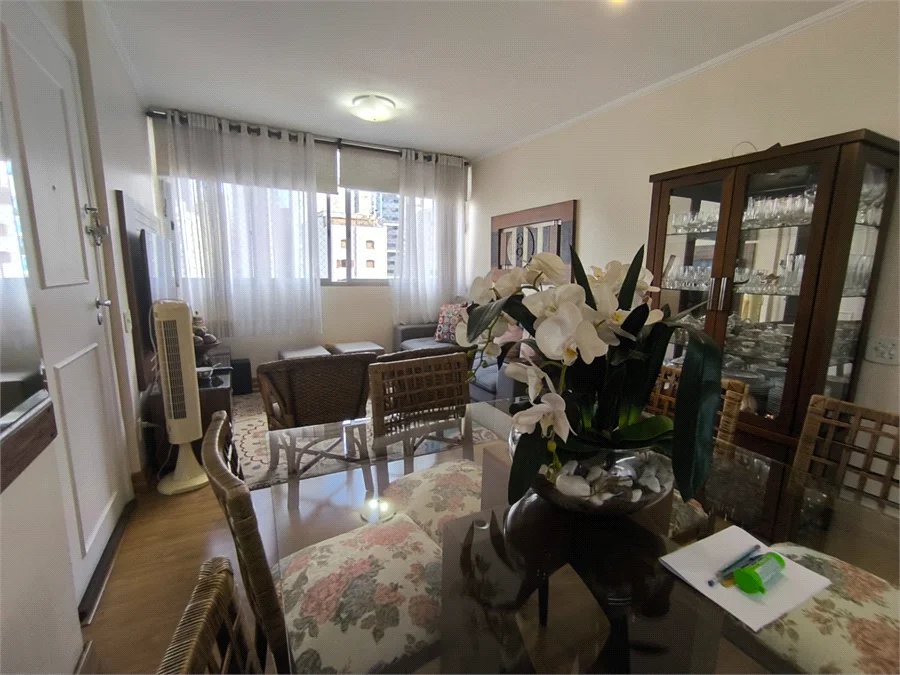 Apartamento à venda com 2 quartos, sendo 1 suíte, em Pinheiros, São Paulo, SP