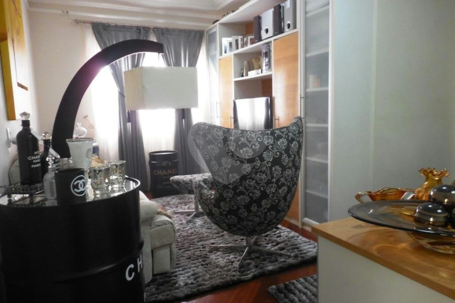 Casa à venda com 3 suítes no condomínio Itatinga I, São Paulo - SP
