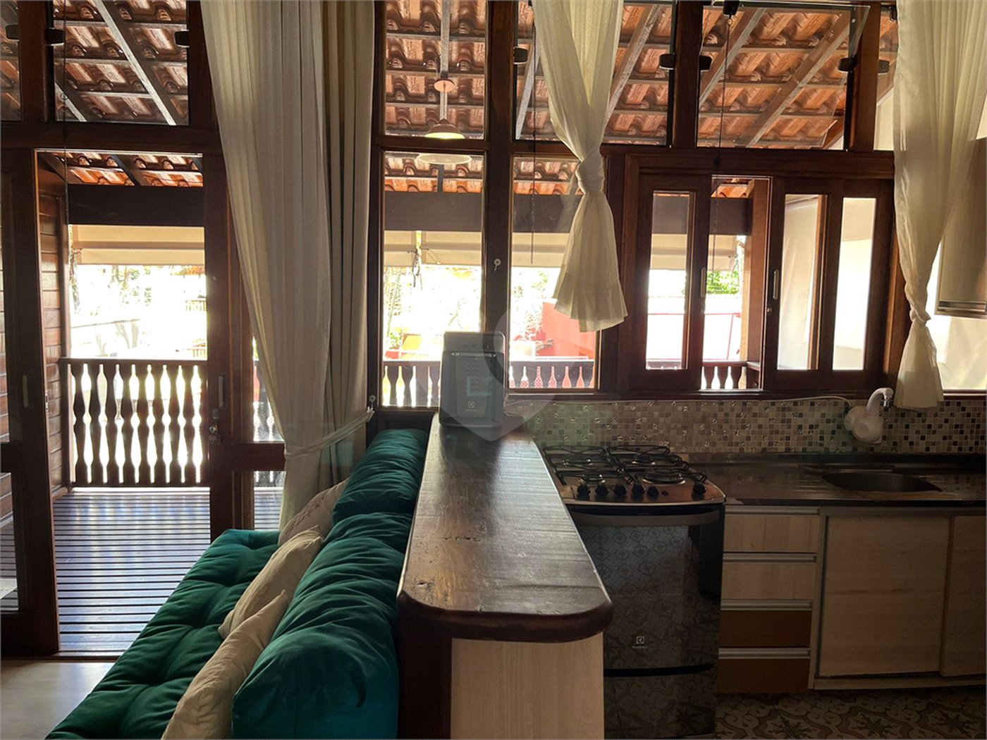 Casa Térrea à venda com 5 quartos, sendo 3 suítes,  em Vila Oliveira, Mogi das Cruzes, SP