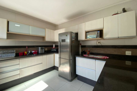 Casa com 2 dormitórios à venda, 127 m² por R$ 640.000,00 - Marapé - Santos/SP