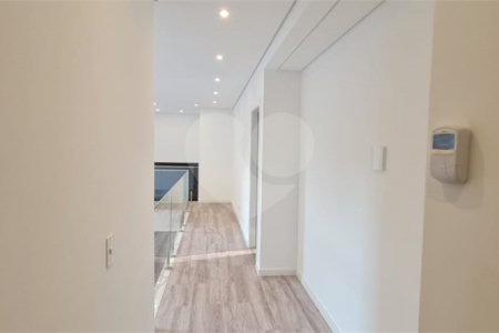 Casa à venda com 3 suítes no condomínio Reserva dos Vinhedos, Louveira - SP