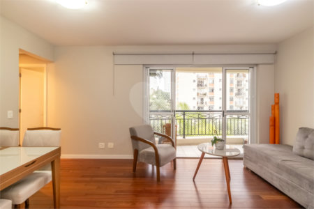 Apartamento à venda com 3 quartos, sendo 1 suíte, em Vila Sofia, São Paulo, SP
