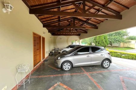 Casa à venda com 4 quartos, sendo 3 suítes, em Jardim Passárgada I, Cotia, SP