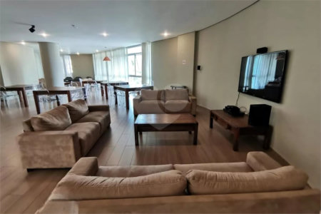 Apartamento à venda com 3 quartos, sendo 1 suíte, em Vila Suzana, São Paulo, SP