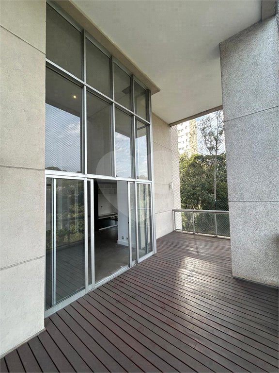 Apartamento à venda com 2 suítes em Parque do Morumbi, São Paulo, SP