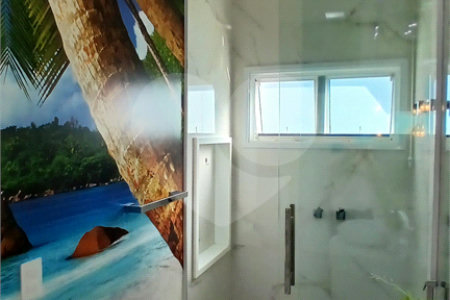 Casa à venda com 3 suítes no condomínio Figueira Garden, Atibaia - SP