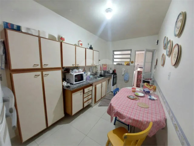 Sobrado à venda com 5 quartos, sendo 1 suíte,  em Perdizes, São Paulo, SP