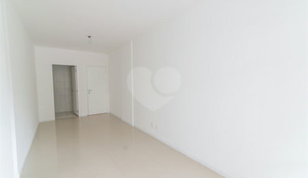 Apartamento à venda com 3 quartos, sendo 1 suíte,  em Vila Isabel, Rio de Janeiro, RJ