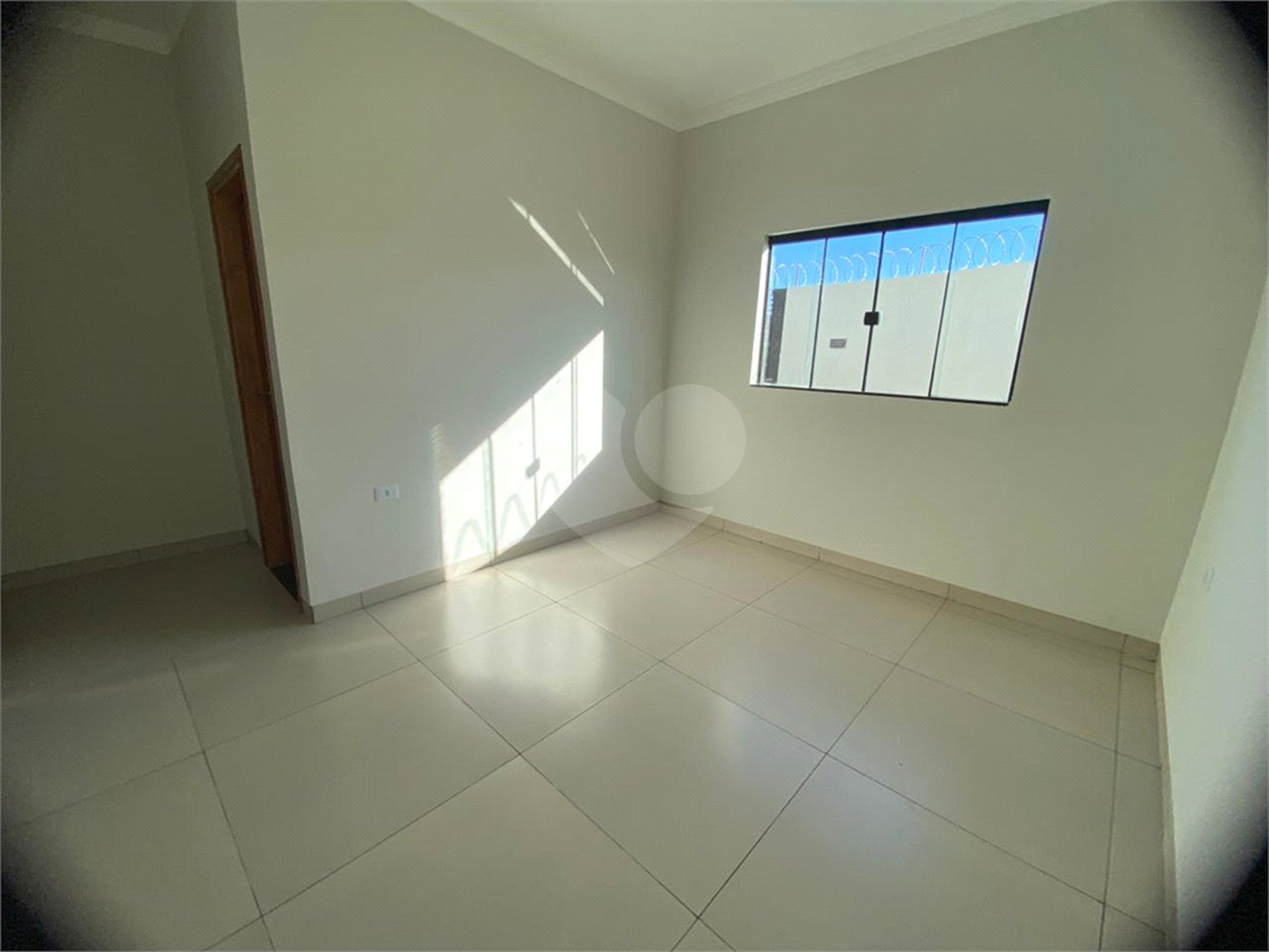 Casa à venda com 2 quartos, sendo 1 suíte,  em Ipê, Três Lagoas, MS