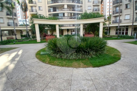 Cobertura à venda com 4 quartos, sendo 3 suítes,  em Cidade São Francisco, São Paulo, SP