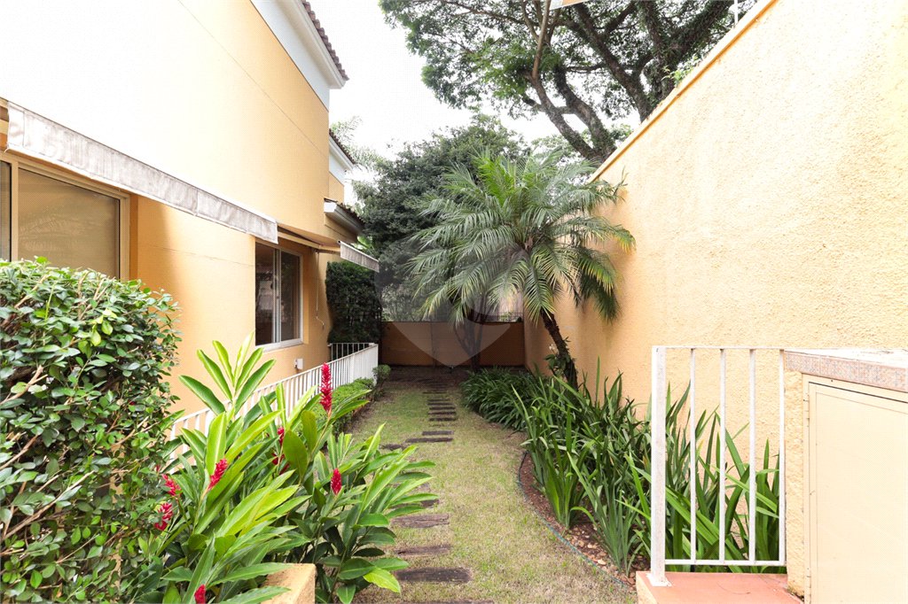 Casa à venda com 4 suítes no condomínio Residencial Courtyard Village, São Paulo - SP