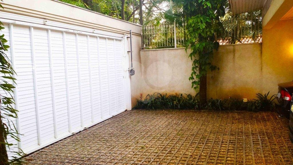 Sobrado à venda com 4 quartos, sendo 2 suítes, em Jardim Marajoara, São Paulo, SP