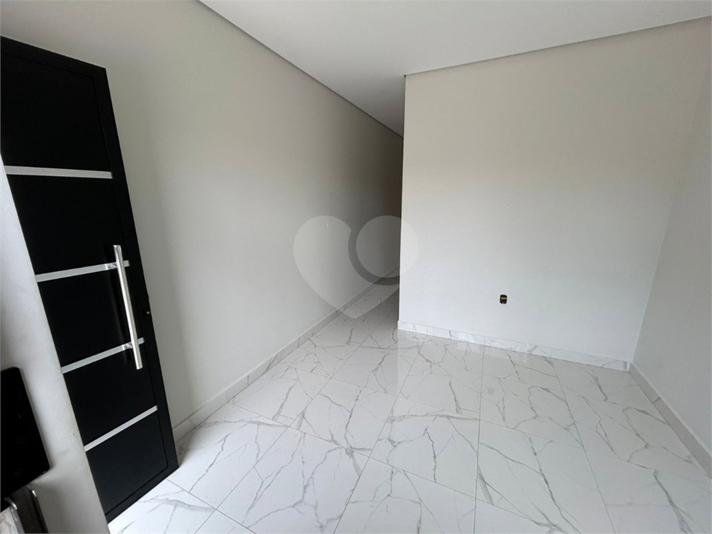 Casa de Vila à venda com 2 quartos, sendo 1 suíte, em Vila Nova Sorocaba, Sorocaba, SP
