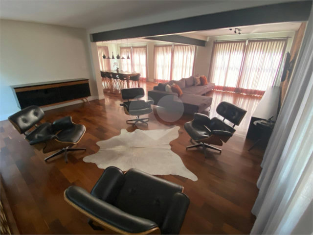 Casa à venda com 4 suítes no condomínio Gleba II, Mairiporã - SP