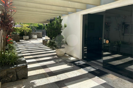 Apartamento para alugar com 3 quartos, sendo 1 suíte,  em Pinheiros, São Paulo, SP