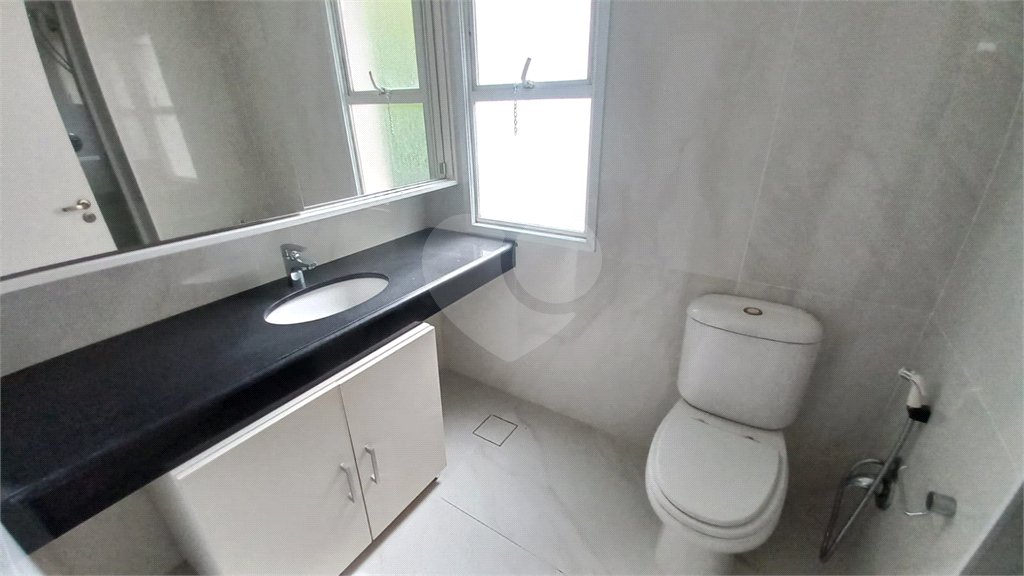 Apartamento à venda com 3 quartos, sendo 1 suíte,  em Vila Andrade, São Paulo, SP