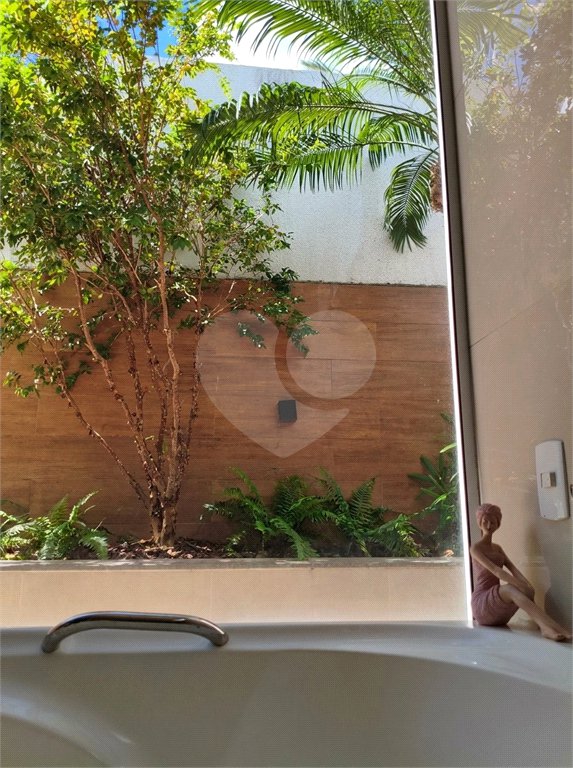 Casa à venda com 3 suítes em Carmo, Araraquara, SP