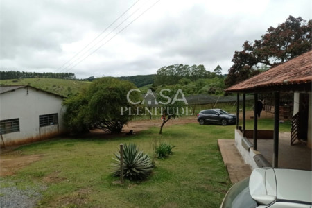 Sítio à venda com 2 quartos em Gramadão, São Miguel Arcanjo, SP