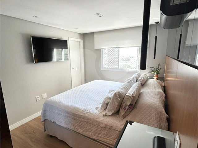 Apartamento à venda com 3 suítes em Barra Funda, São Paulo, SP