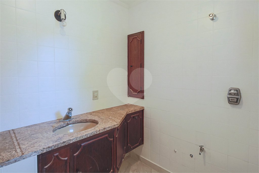 Casa Térrea à venda ou para alugar com 4 quartos, sendo 3 suítes, em Alto da Boa Vista, São Paulo, SP