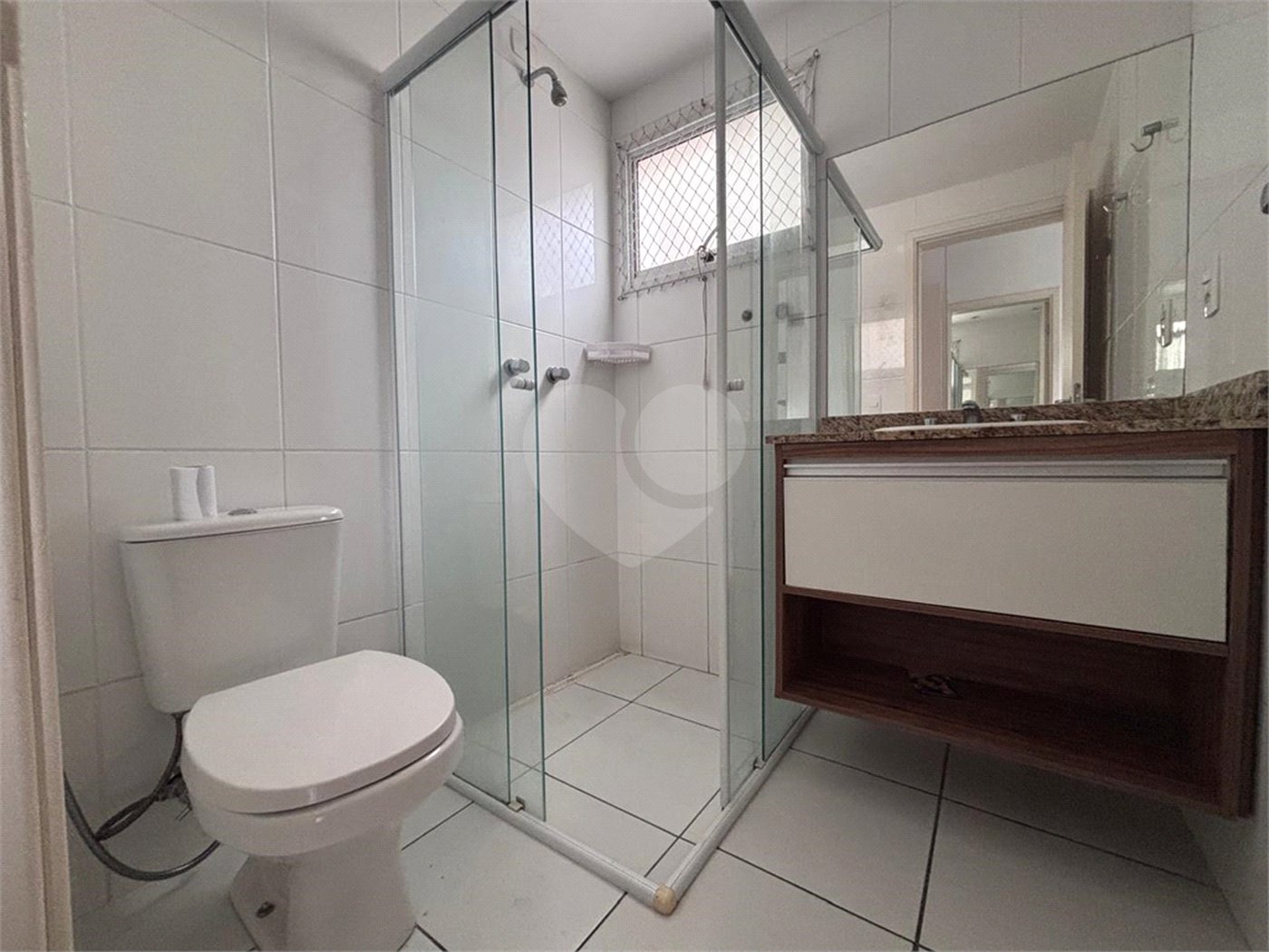 Apartamento à venda com 3 quartos, sendo 1 suíte,  em Parque Três Meninos, Sorocaba, SP