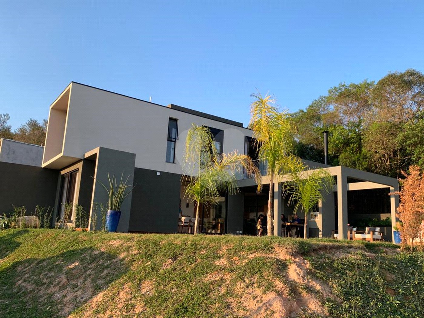 Casa à venda com 4 suítes no condomínio La Reserva Ii, Atibaia - SP