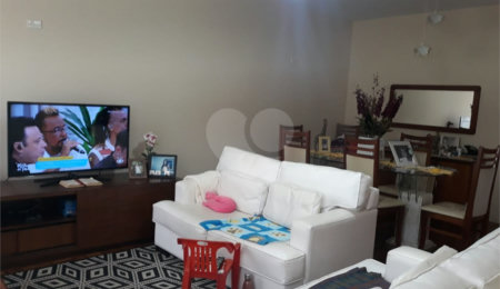 Sobrado à venda com 3 quartos, sendo 1 suíte,  em Esplanada Mendes Moraes, São Roque, SP