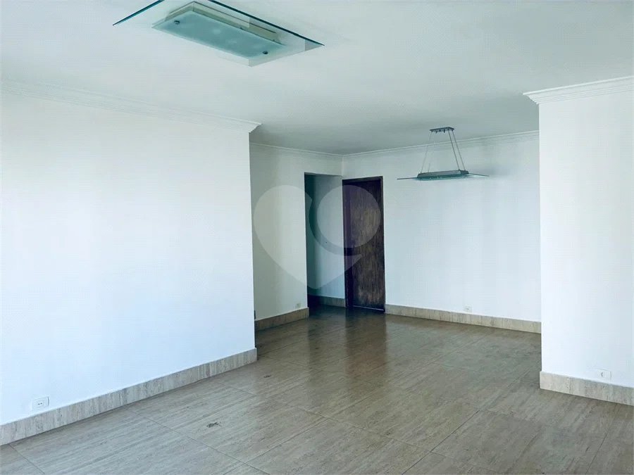Apartamento de 130m2 à venda com 3 dormitórios e 2 vagas no Campo Belo