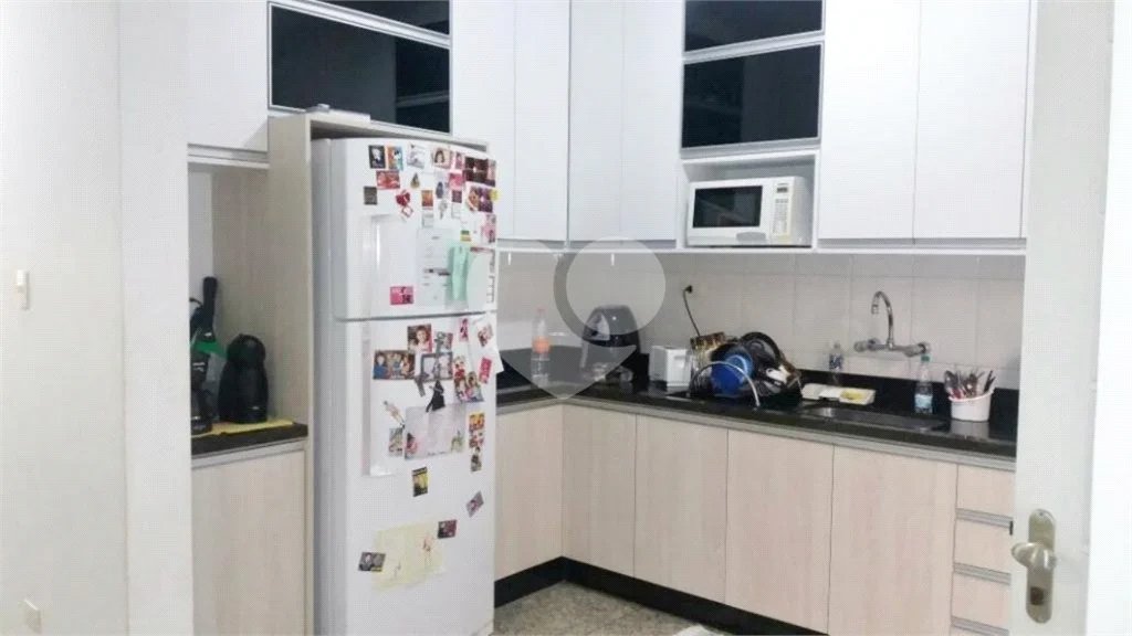 Lindo Sobrado em Condomínio