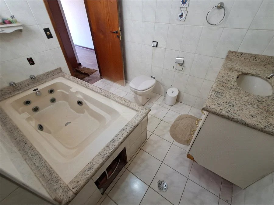 Casa à venda no bairro Castelinho, Piracicaba/SP.