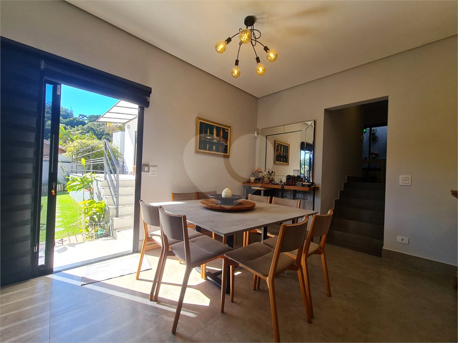 Casa com 4 dormitórios à venda, 214 m² por R$ 1.890.000 - Parque Arco Iris - Atibaia/SP