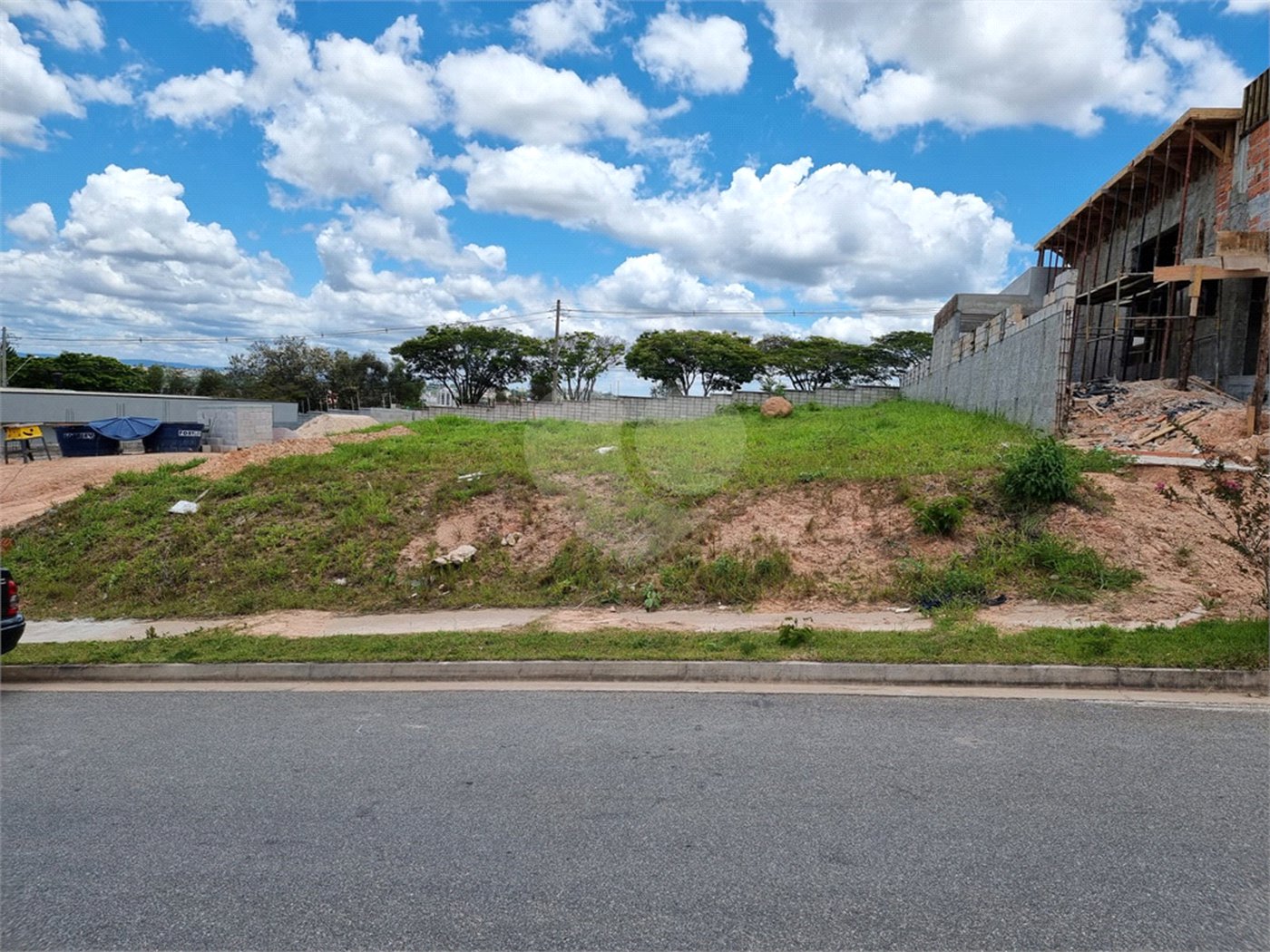 Terreno à venda no condomínio Residencial Recanto das Palmas, Vinhedo - SP