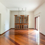 Casa à venda com 4 quartos, sendo 3 suítes,  no condomínio Vila das Flores, São Paulo - SP