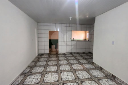 Casa à venda com 4 quartos, sendo 1 suíte, em Jardim Roberto Selmi Dei, Araraquara, SP