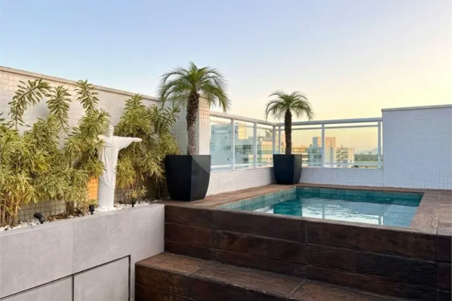 Cobertura à venda com 4 quartos, sendo 2 suítes,  em Riviera de São Lourenço, Bertioga, SP