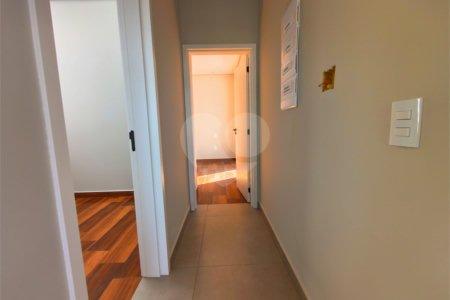 Casa à venda com 3 quartos, sendo 1 suíte, no condomínio Terras de São Francisco, Sorocaba - SP