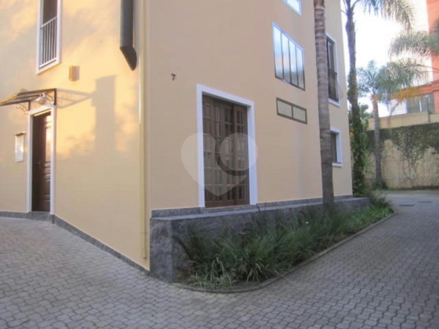 Casa para alugar com 4 quartos, sendo 2 suítes,  no condomínio Palm Garden, São Paulo - SP