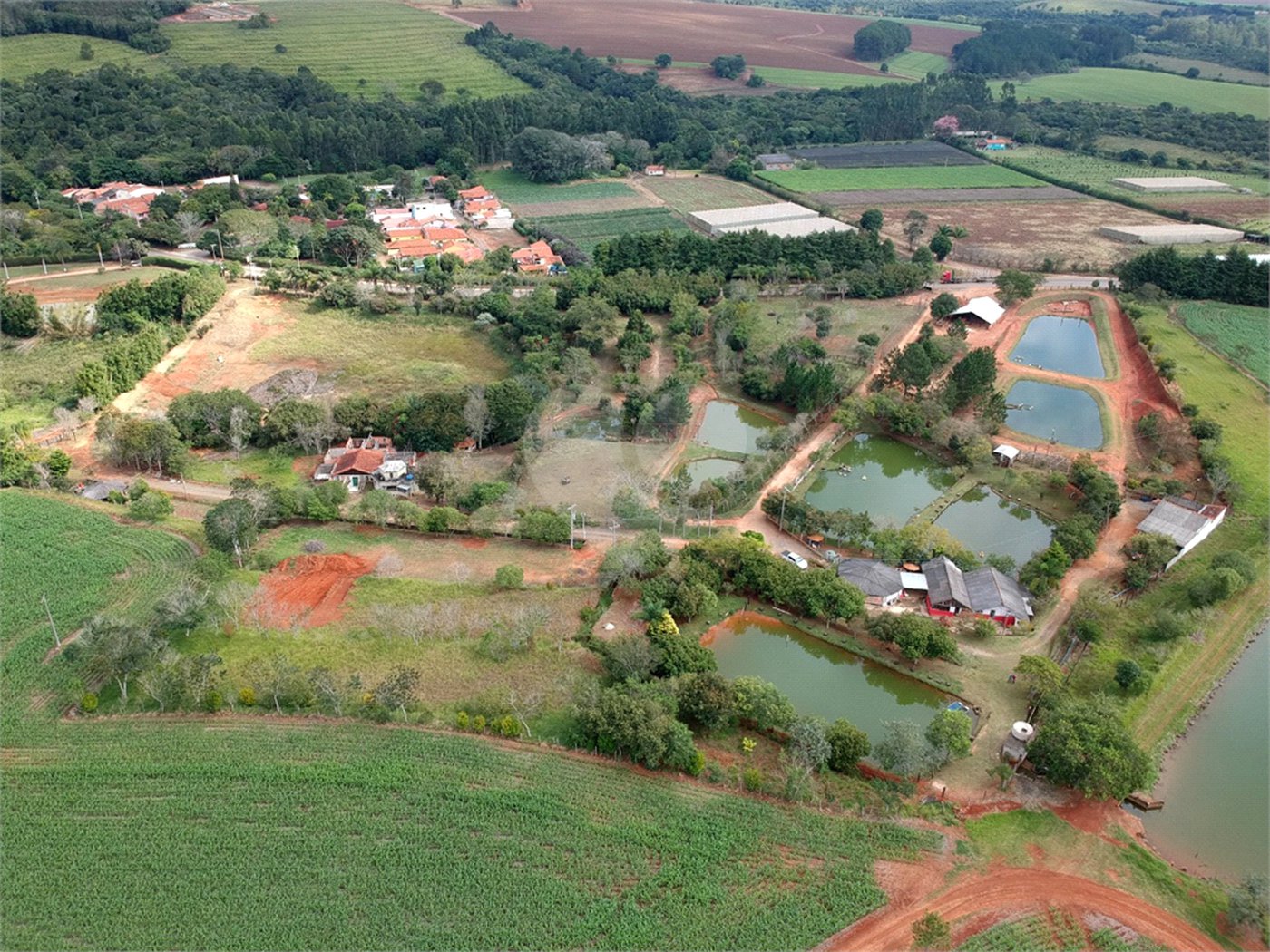 Terreno à venda com 4 quartos no condomínio Recanto dos Passaros, São Miguel Arcanjo - SP