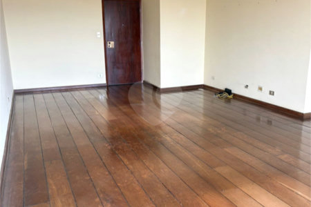 Apartamento à venda com 3 quartos, sendo 1 suíte,  no Centro, Sorocaba, SP