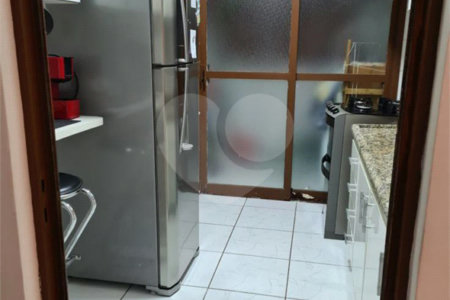 Apartamento à venda com 3 quartos, sendo 1 suíte, em Parque Santana, Mogi das Cruzes, SP