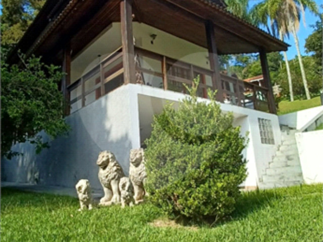 Casa à venda com 3 quartos, sendo 1 suíte,  no condomínio Clube de Campo Fazenda Tabarã, Mairiporã - SP