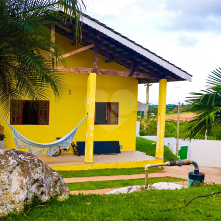 Casa à venda com 3 quartos, sendo 1 suíte, no condomínio Conjunto Vila- Loteamento Vitória Régia, Atibaia - SP