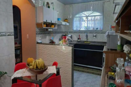 Casa à venda com 3 quartos, sendo 1 suíte, em Santíssimo, Rio de Janeiro, RJ